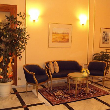 Astoria Hotel Traditional Komotini Bagian luar foto
