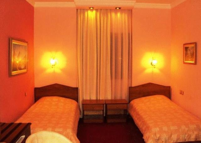 Astoria Hotel Traditional Komotini Ruang foto
