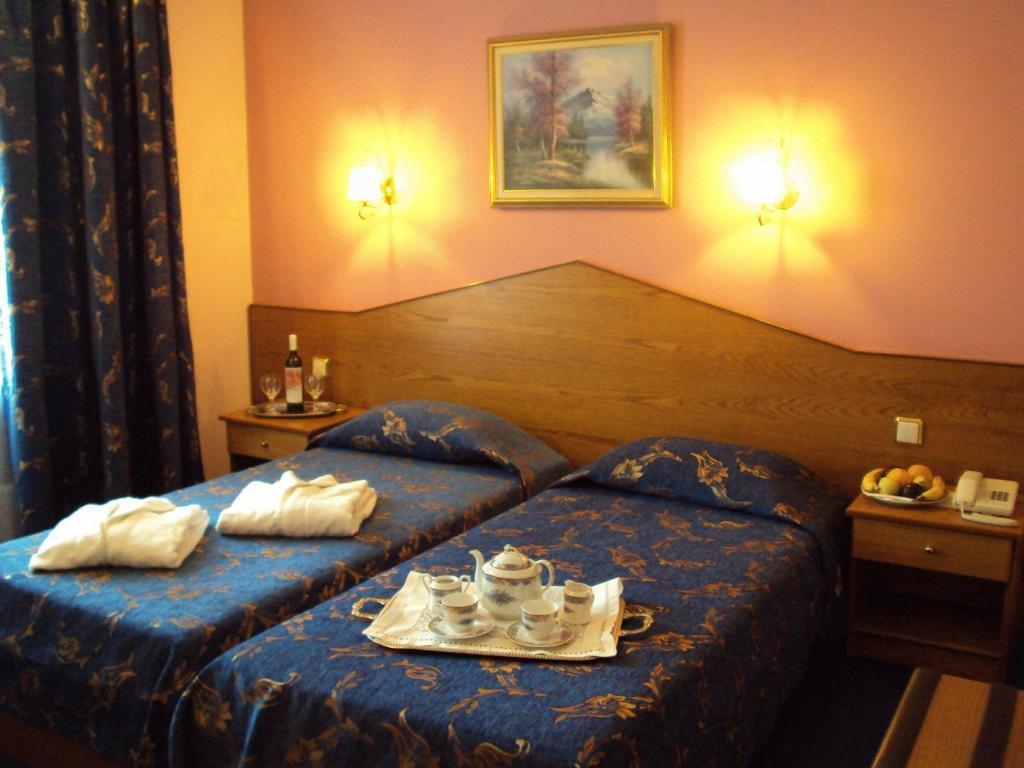 Astoria Hotel Traditional Komotini Ruang foto